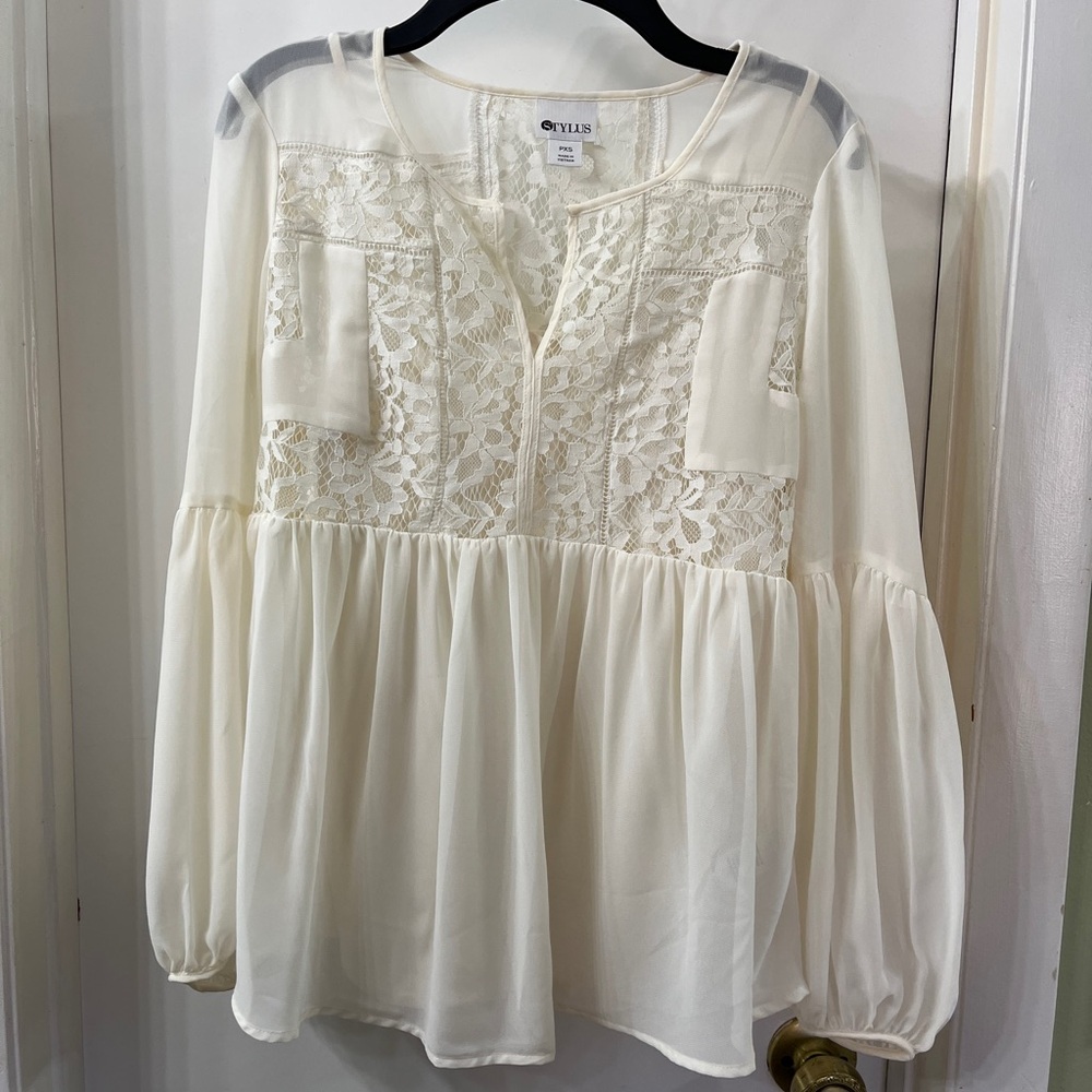 Stylus Long-Sleeve, V-neck Blouse with Lace Embellishment